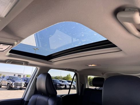 Used 2018 Toyota 4Runner Limited image 16