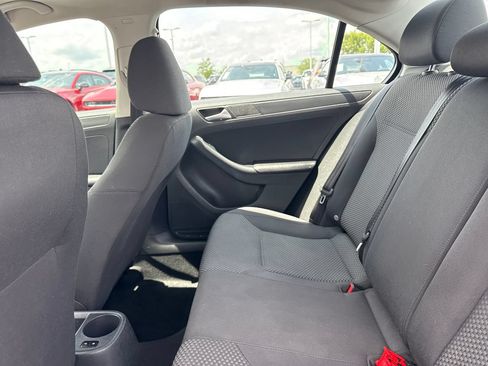 Used 2013 Volkswagen Jetta S FWD image 11