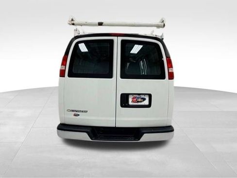 Used 2024 Chevrolet Express 2500 w/ Driver Convenience Package RWD image 5