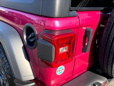 Certified 2024 Jeep Wrangler Sport S image 25