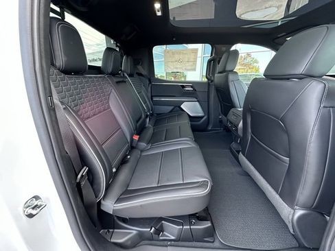 New 2025 GMC Sierra EV Denali image 32