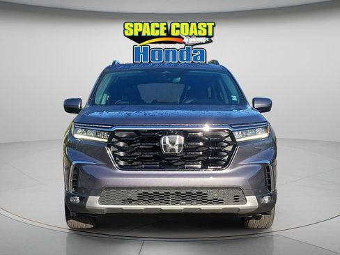 Used 2024 Honda Pilot Elite image 8