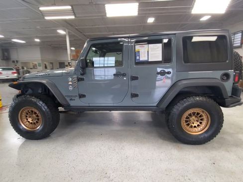 Used 2014 Jeep Wrangler Unlimited Sport AWD/4WD image 7