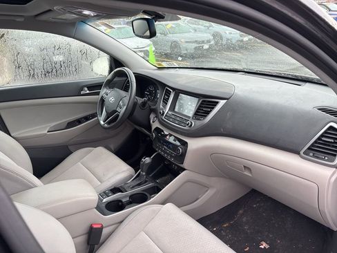 Used 2018 Hyundai Tucson Value w/ Cargo Package image 7