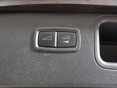 Used 2023 Porsche Macan S image 16