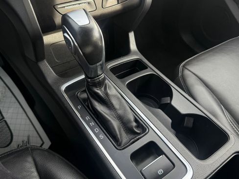 Used 2018 Ford Escape SEL image 27