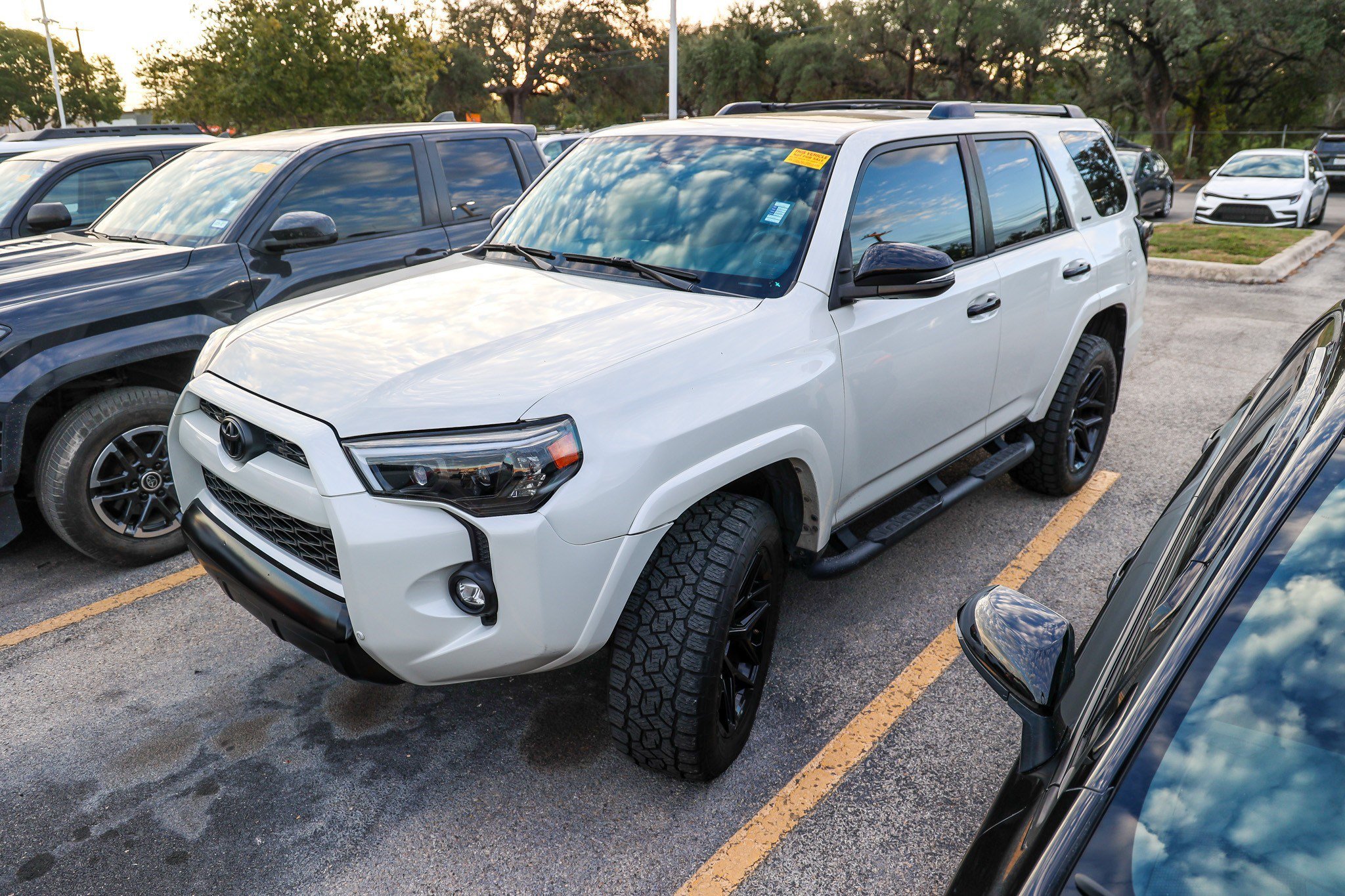 Used 2017 Toyota 4Runner Limited RWD image 3