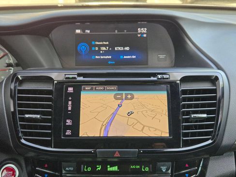 Used 2016 Honda Accord EX-L image 17