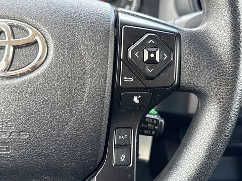 Used 2022 Toyota Tacoma SR w/ SR Convenience Package RWD image 16