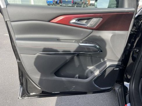 New 2026 Chevrolet Traverse Z71 image 16