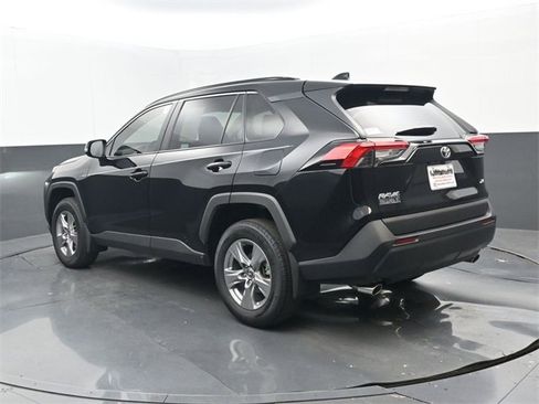 Used 2024 Toyota RAV4 XLE w/ Convenience Package image 3