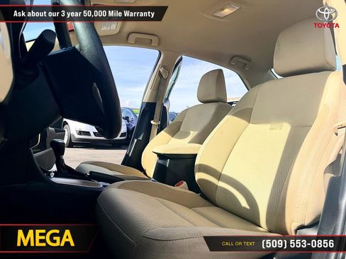 Used 2019 Toyota Corolla LE image 15