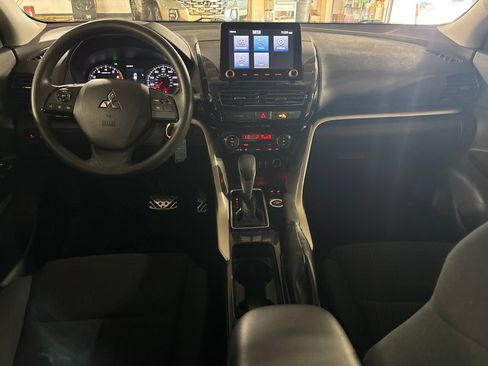 Used 2022 Mitsubishi Eclipse Cross LE AWD/4WD image 10