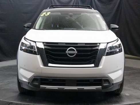 Used 2023 Nissan Pathfinder SL w/ SL Premium Package image 4