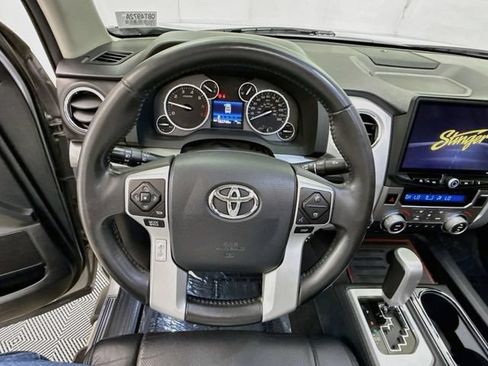 Used 2017 Toyota Tundra Platinum AWD/4WD image 11