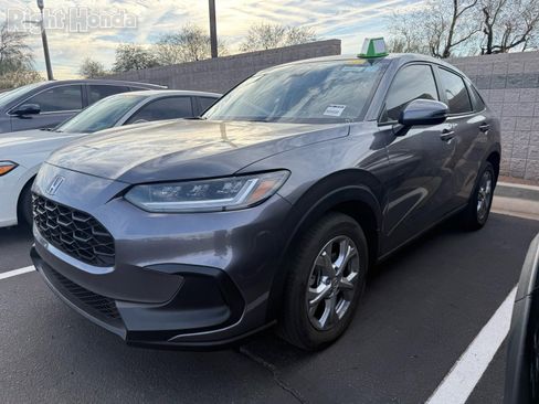 Certified 2023 Honda HR-V LX image 2