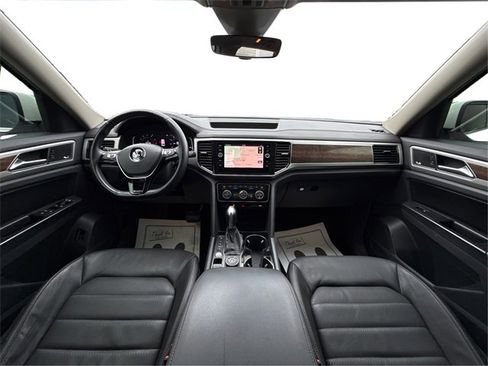 Used 2019 Volkswagen Atlas SEL Premium image 31