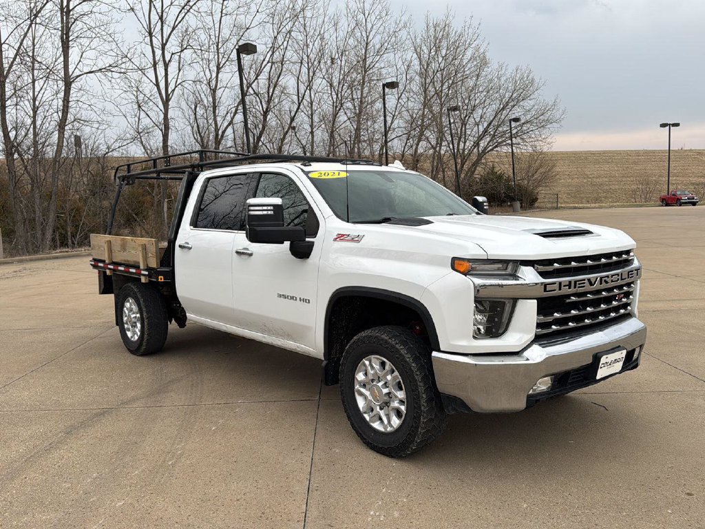 Used 2021 Chevrolet Silverado 3500 LTZ w/ LTZ Convenience Package AWD/4WD image 11