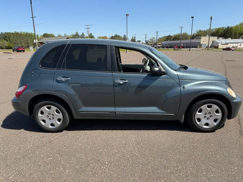 Used 2006 Chrysler PT Cruiser Touring FWD image 2