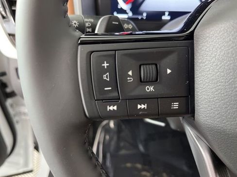 New 2026 Nissan Rogue Platinum image 22