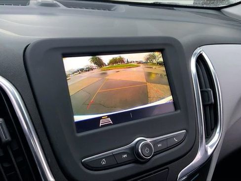 Used 2020 Chevrolet Equinox LS w/ LS Convenience Package image 21