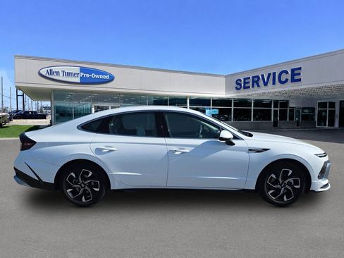 Certified 2025 Hyundai Sonata SEL FWD image 9