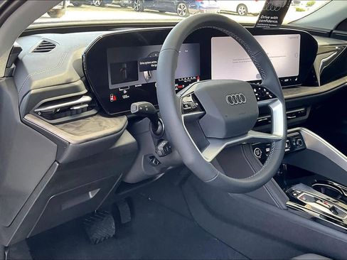 New 2026 Audi Q5 Premium image 8