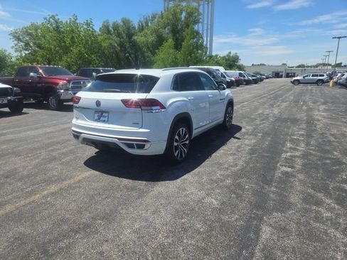 Used 2020 Volkswagen Atlas Cross Sport SEL R-Line AWD/4WD image 12