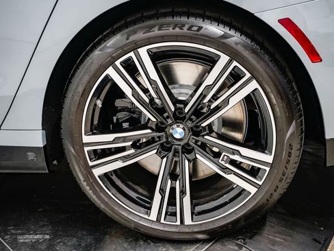 Used 2024 BMW 760i xDrive w/ Executive Package image 10