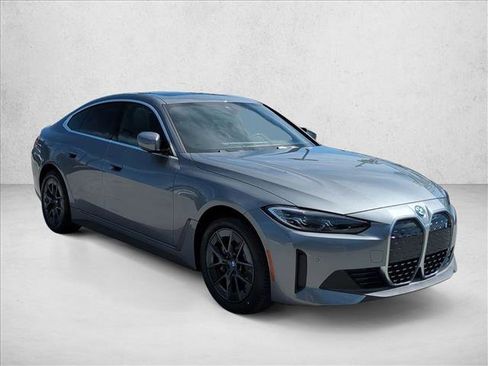 Used 2024 BMW i4 eDrive35 w/ Premium Package RWD image 3