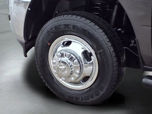 New 2026 RAM 3500 Tradesman image 19