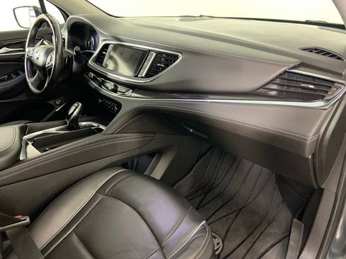 Used 2021 Buick Enclave Avenir w/ Avenir Technology Package image 20