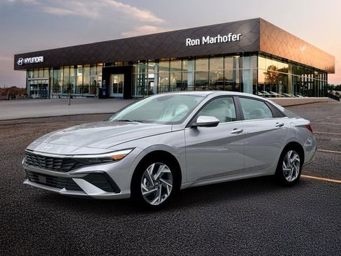 New 2026 Hyundai Elantra Limited w/ Cargo Package FWD image 2