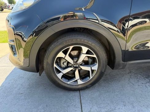 Used 2021 Kia Sportage LX w/ LX Fwd Popular Package image 4