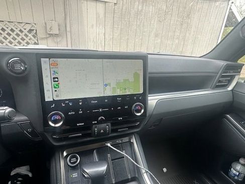 Used 2024 Lexus GX 550 w/ Accessory Package (2T) AWD/4WD image 4