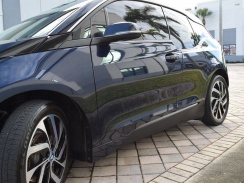Used 2018 BMW i3 image 16