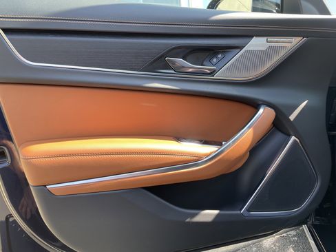 Used 2024 Jaguar XF R-Dynamic SE image 11