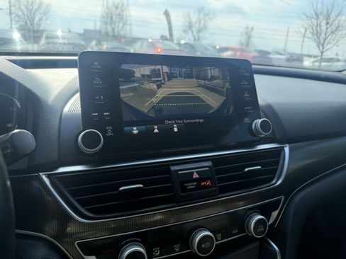 Used 2018 Honda Accord Sport image 15