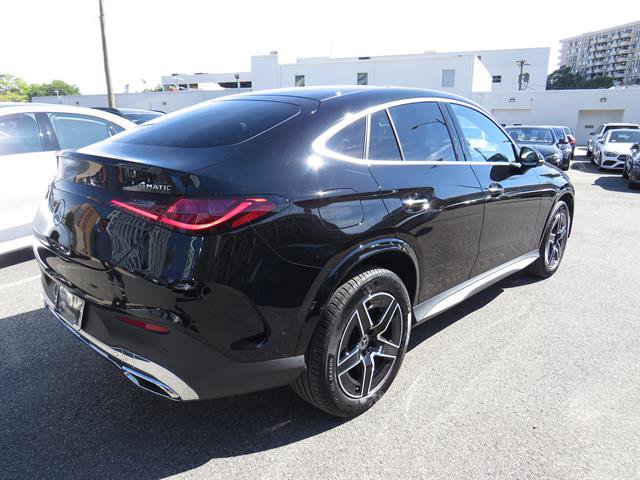 Used 2026 Mercedes-Benz GLC 300 4MATIC image 4