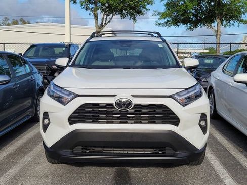 Used 2025 Toyota RAV4 XLE Premium image 2