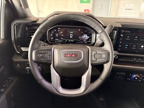 Used 2025 GMC Sierra 2500 SLE w/ SLE Value Package; AWD/4WD image 15