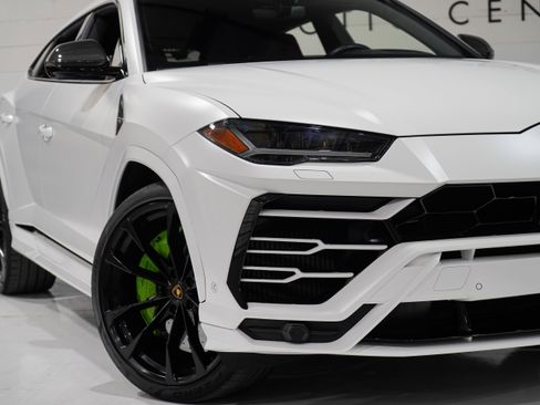 Used 2021 Lamborghini Urus AWD/4WD image 28