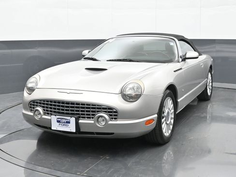 Used 2004 Ford Thunderbird image 3