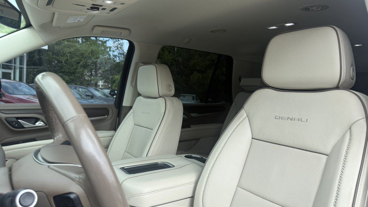 Used 2022 GMC Yukon Denali RWD image 13