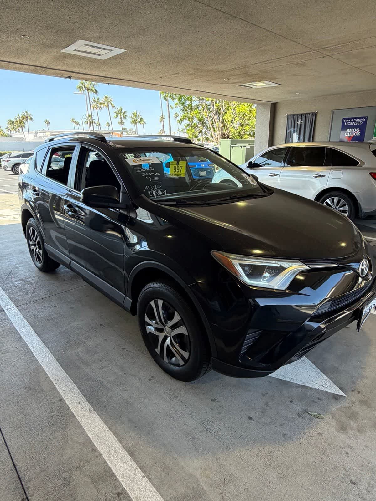 Used 2016 Toyota RAV4 LE FWD image 3