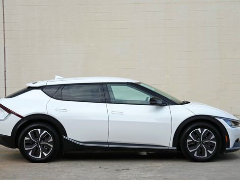 Used 2024 Kia EV6 Light RWD image 53