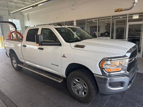 Used 2019 RAM 2500 Tradesman w/ Chrome Appearance Group AWD/4WD image 2