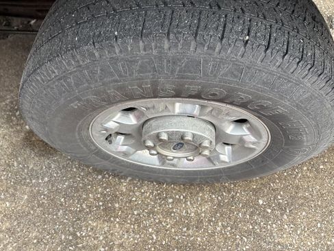 Used 2016 Ford F350 Lariat w/ Chrome Package image 8