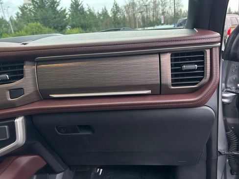 Used 2024 Ford Expedition Max Limited image 26