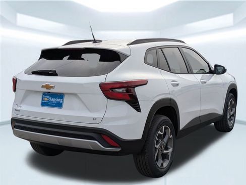 New 2026 Chevrolet Trax LT w/ Driver Confidence Package image 6